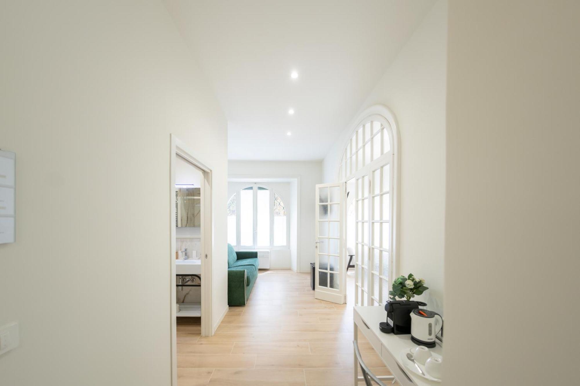Domus Giulio Guest house *